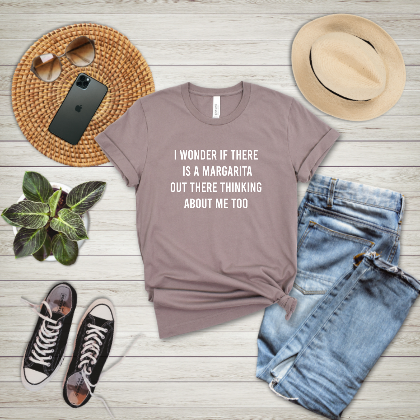 I wonder if there is a margarita out there thinking about me too - T-shirt